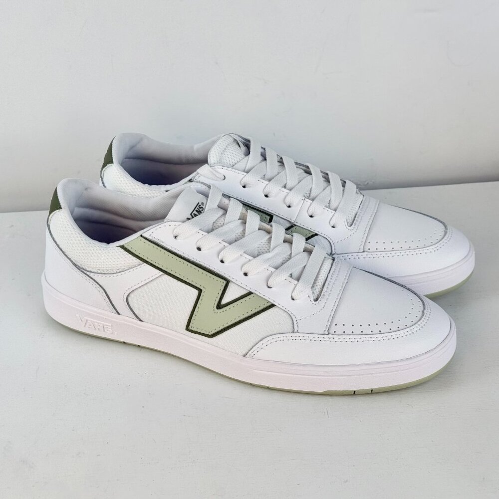 Men's 11 - VANS Lowland CC Leather Skate Shoes - White Light Green - 721356